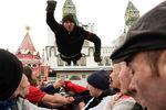 Во время масленичных гуляний в Измайловском кремле в Москве