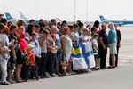 Родственники освобожденных в России украинцев ждут их прибытия в аэропорту Борисполя, 7 сентября 2019 года
