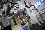 Робот Sar-401 на выставке инноваций в Сколково, октябрь 2016 года