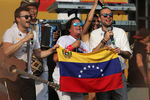 Выступление колумбийского певца Карлоса Вивеса на концерте Venezuela Aid Live на границе Колумбии и Венесуэлы, 22 февраля 2019 года