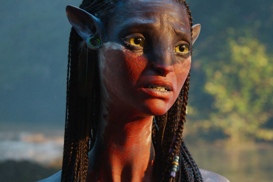 <b>«Аватар: Огонь и пепел» (Avatar: Fire and Ash), реж. Джеймс Кэмерон</b>
<br><br>
<b>Где и когда смотреть:</b> в&nbsp;мировом прокате &mdash; с&nbsp;19 декабря
<br><br>
Третья часть научно-фантастической саги Джеймса Кэмерона о&nbsp;борьбе коренного населения планеты Пандора с&nbsp;земными колонизаторами. Впереди &mdash; еще как минимум две серии.