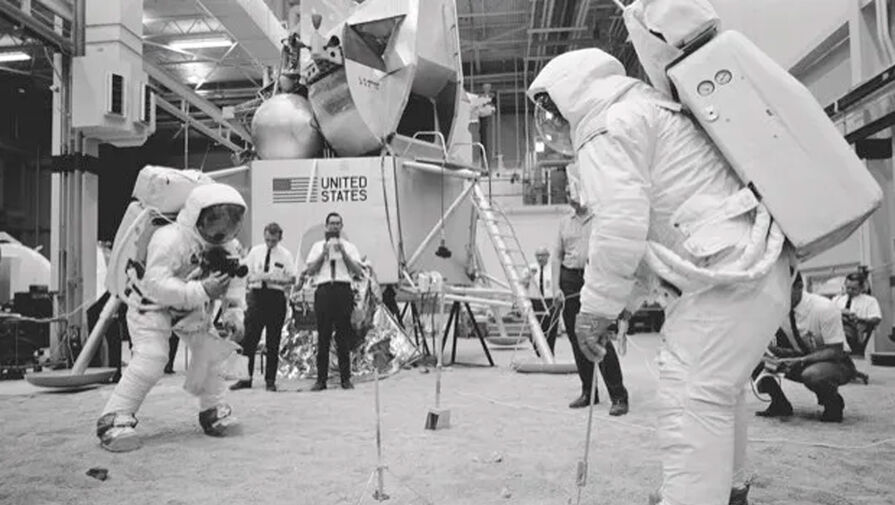 NASA отложило высадку на Луну на целый год из-за проблем с деньгами и техникой