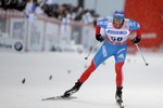 Россиянин Александр Легков добывает золотую медаль Кубка мира в финском Куусамо