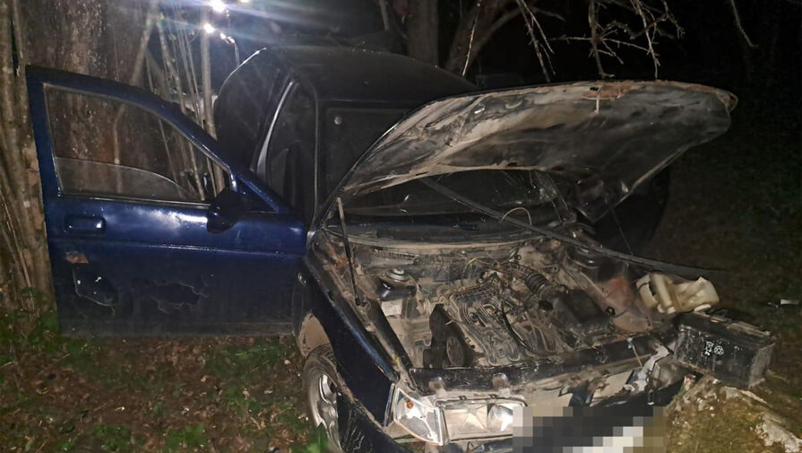 Следователи нашли автомобиль подозреваемых в расстреле полицейских в Карачаево-Черкесии