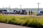 Экстренные службы и полиция на месте крушения военно-транспортного самолета в округе Лифлор штата Миссисипи, 10 июля 2017 года
