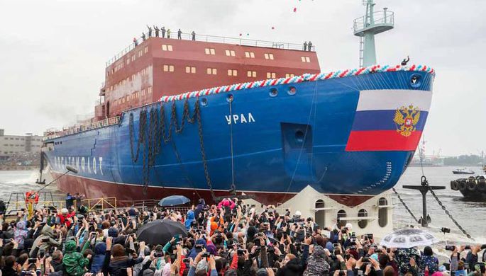 

Спуск на воду атомного ледокола «Урал» в Санкт-Петербурге

