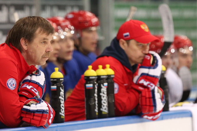 У тренерского штаба российской сборной, несмотря на удачное пока выступление команды, достаточно информации к размышлению