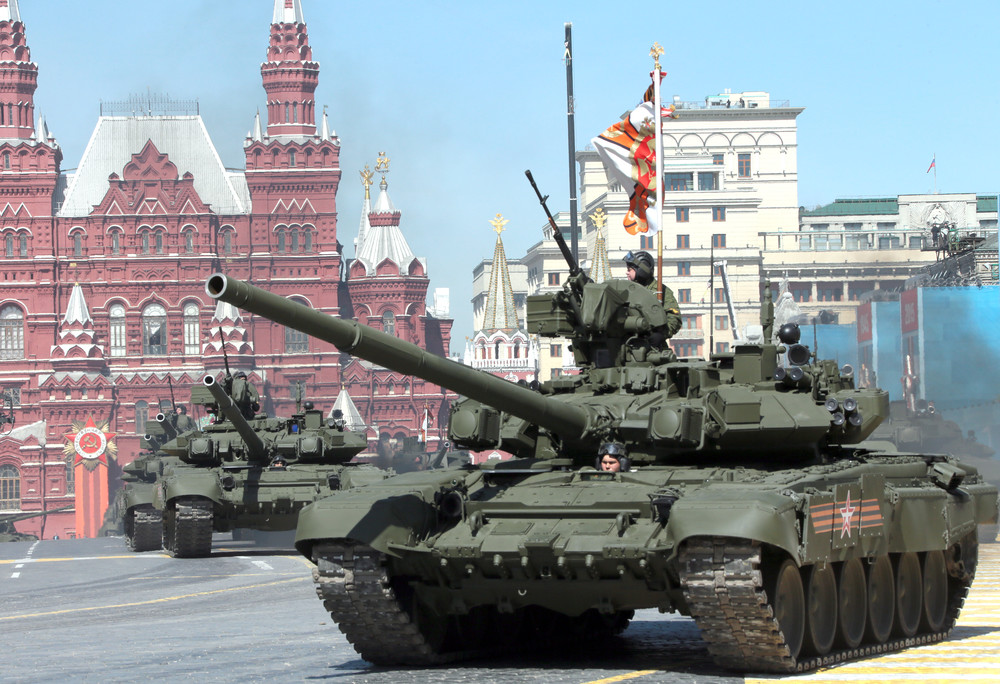 Танк Т-90А во время генеральной репетиции парада Победы на Красной площади