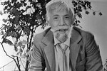 <b>«Сказка о потерянном времени» (1964)</b>
<br><br>
Экранизация одноименной сказки Евгения Шварца рассказывает о четырех школьниках, которые тратили время впустую, за что были жестоко наказаны — злые волшебники превратили их в дряхлых стариков. Чтобы вернуть себе молодость, героям предстоит найти избушку колдунов и перевести стрелки волшебных часов назад. Олег Анофриев сыграл в фильме «постаревшего» главного героя — третьеклассника Петю Зубова.