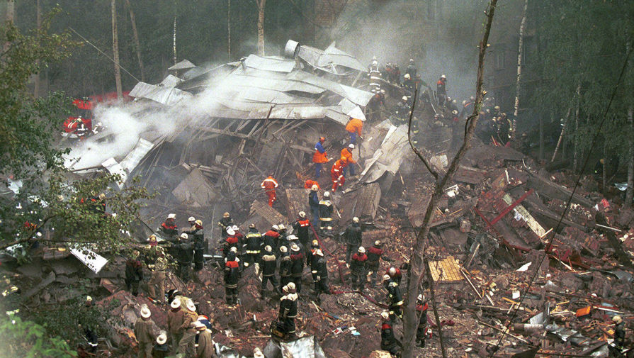 Теракт в москве каширская. Каширское шоссе взрыв 1999. Теракт 13 сентября 1999 Москва. 13 Сентября 1999 Каширское шоссе. 13 Сентября 1999 года взрыв на Каширском шоссе.