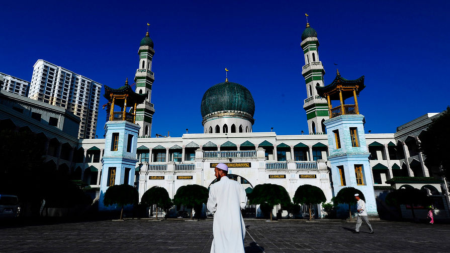 В Китае стали снимать купола с мечетей