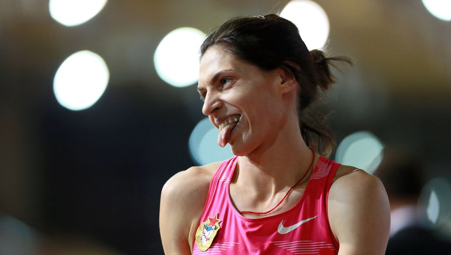 Антонина Кривошапка во время чемпионата России-2016 в закрытых помещениях, где она выиграла золото в беге на 400 м