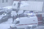 Последствия ДТП с участием грузовика на МКАДе, Москва, 12 января 2019 года