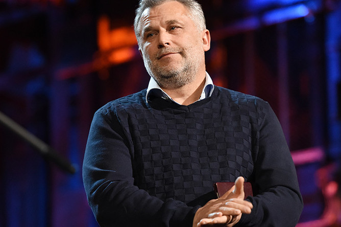 Предприниматель, ученый и политический деятель Алексей Чалый на церемонии вручения премии имени В.С. Высоцкого «Своя колея» в Театре на Таганке в Москве