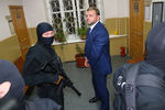 Губернатор Кировской области Никита Белых, задержанный по обвинению в получении взятки, в здании Басманного суда