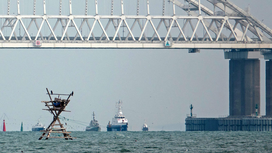 Буксировка задержанных в Керченском проливе украинских кораблей, 17 ноября 2019 года