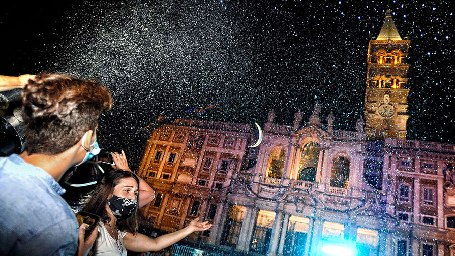 Городской праздник возле базилики Санта-Мария-Маджоре в&nbsp;Риме, 31 августа 2020 года 