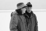 Композитор Раймонд Паулс с женой Светланой на прогулке в пригороде Риги, 1985 год