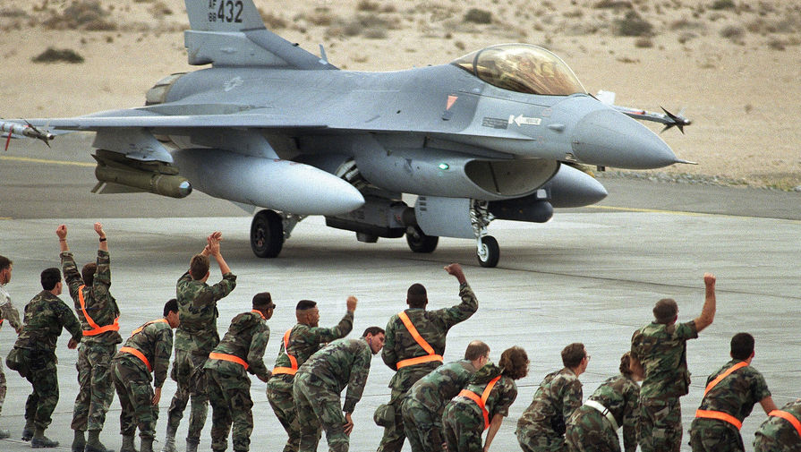 Американским военным летчикам снизят зарплату из-за сокращения бюджета ВВС США