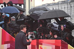 Актер Дмитрий Дюжев на церемонии открытия 46-го Московского международного кинофестиваля в театре «Россия», 19 апреля 2024 года