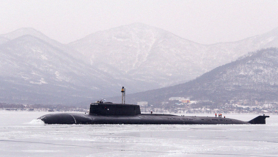 Многоцелевая атомная подлодка Красноярск проходит испытания в море