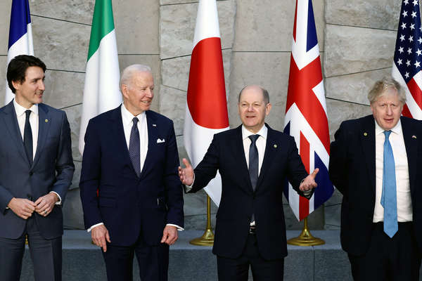 Премьер-министр Канады Джастин Трюдо, Президент США Джо Байден, федеральный канцлер Германии Олаф Шольц и премьер-министр Великобритании Борис Джонсон во время встречи лидеров стран G7 и НАТО в Брюсселе, 24 марта 2022 года