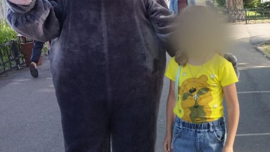 В Кемеровской области 9-летняя девочка умерла на детской площадке из-за упавшего турника