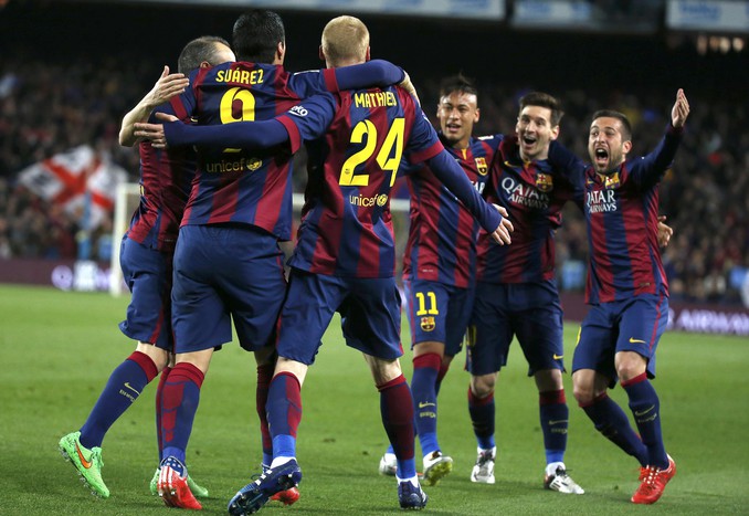 Футболисты &laquo;Барселоны&raquo; празднуют забитый мяч