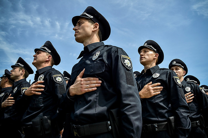 Сотрудники патрульной полиции на&nbsp;церемонии принесения присяги на&nbsp;Софиевской площади