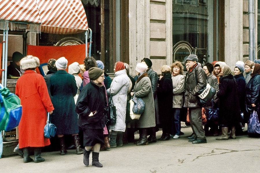 Очередь у&nbsp;магазина в&nbsp;Москве, 2 апреля 1991 года