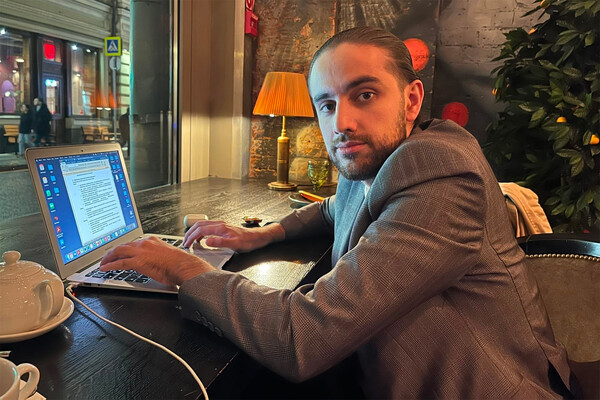 Crossdresser онлайн порно Порнографиялық фильмдерді көру