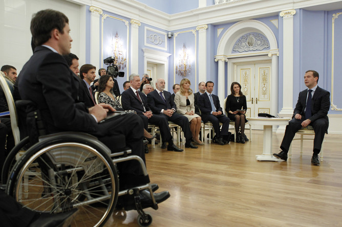 Президент РФ встретился с представителями Общественного комитета