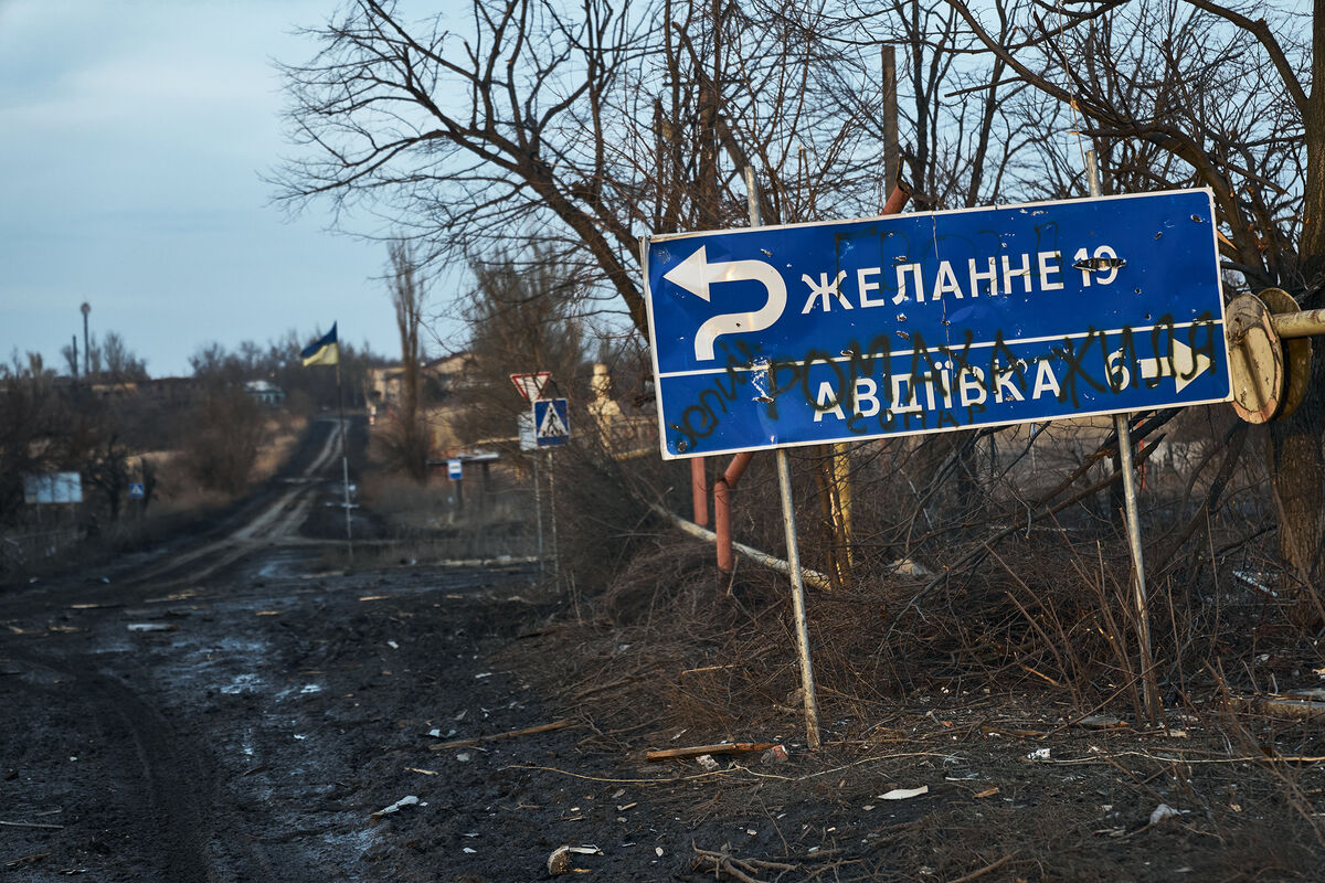 Авдеевка станет не последней потерей». В США предупредили о последствиях  остановки помощи Киеву - Газета.Ru