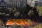 Массовая акция против независимости Каталонии прошла в Барселоне, 29 октября 2017