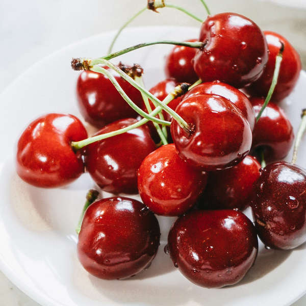 Названы самые популярные летние фрукты и ягоды у россиян