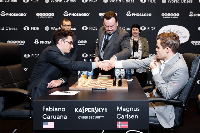 Фабиано Каруана и Магнус Карлсен в матче за шахматную корону