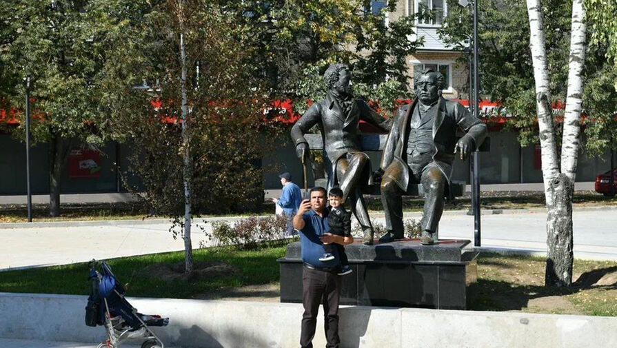 В Пушкине обновили Советскую площадь