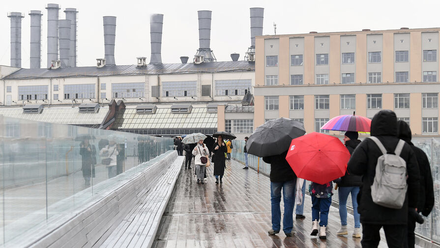 Москвичам рассказали, надолго ли в городе задержится дождливая погода