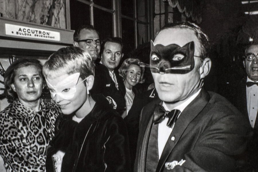 Актриса Миа Фэрроу и Фрэнк Синатра на&nbsp;балу Truman Capote BW, Нью-Йорк, 1966&nbsp;год