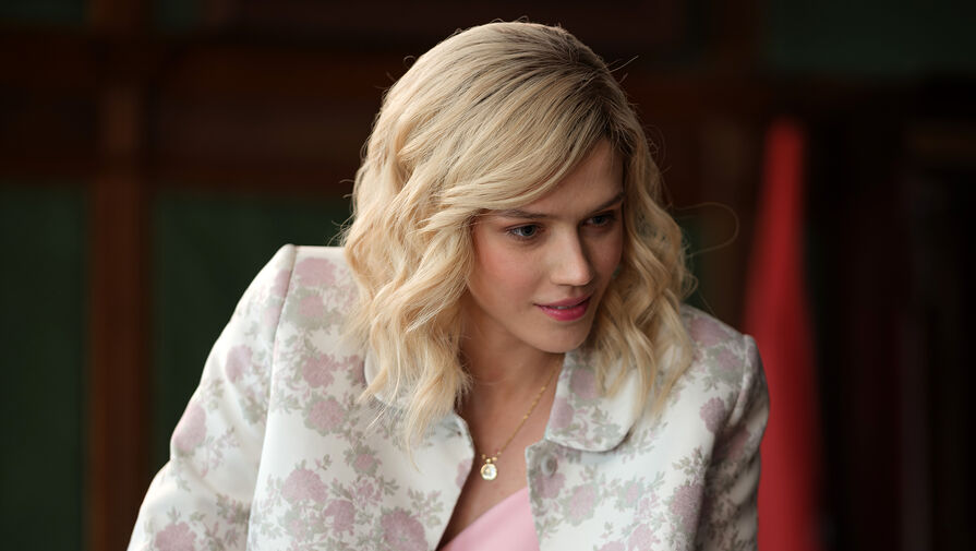 Следователь попадает в коммунистическую утопию в новом сериале Красная Шамбала