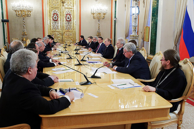 Владимир Путин на встрече с разработчиками концепции нового учебно-методического комплекса по истории