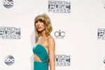 Певица Тейлор Свифт на вручении American Music Awards в Лос-Анджелесе