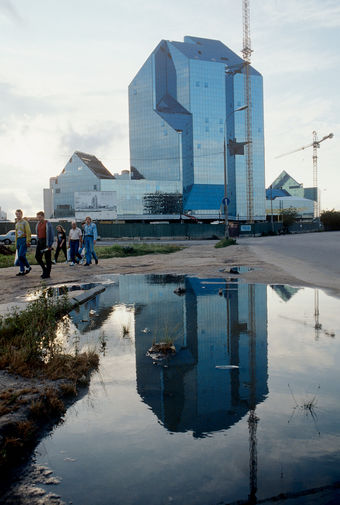 Здание делового центра «Зенит» на&nbsp;проспекте Вернадского в&nbsp;Москве, 1995 год