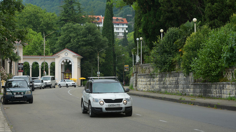 Абхазия ввела обязательную страховку для автовладельцев из других стран