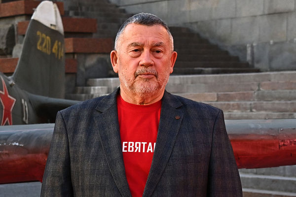 Сын Героя Советского Союза Михаила Девятаева Александр на премьере фильма «Девятаев» в кинотеатре «Поклонка» в Музее Победы в Москве, 26 апреля 2021 года