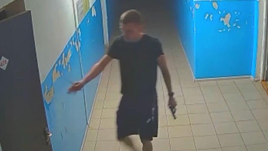 Вооруженный ножом и пистолетом первокурсник открыл стрельбу в краснодарском общежитии