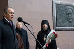 Министр иностранных дел России Сергей Лавров во время церемонии открытия мемориальной доски послу Андрею Карлову в Москве, 19 декабря 2017 года