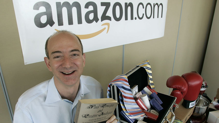 Основатель Amazon.com Джефф Безос, 2005 год