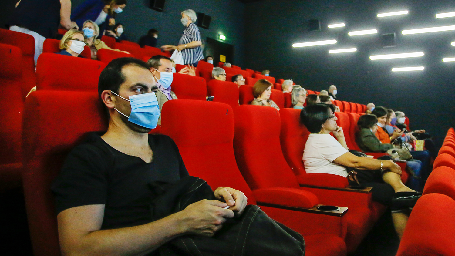 Российские кинотеатры ждут разрешения ситуации в США - Газета.Ru
