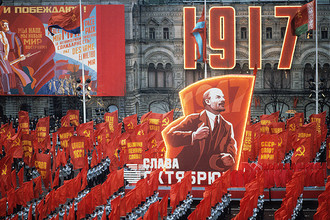 В СССР дни 7 и 8 ноября праздновались как годовщина Октябрьской революции